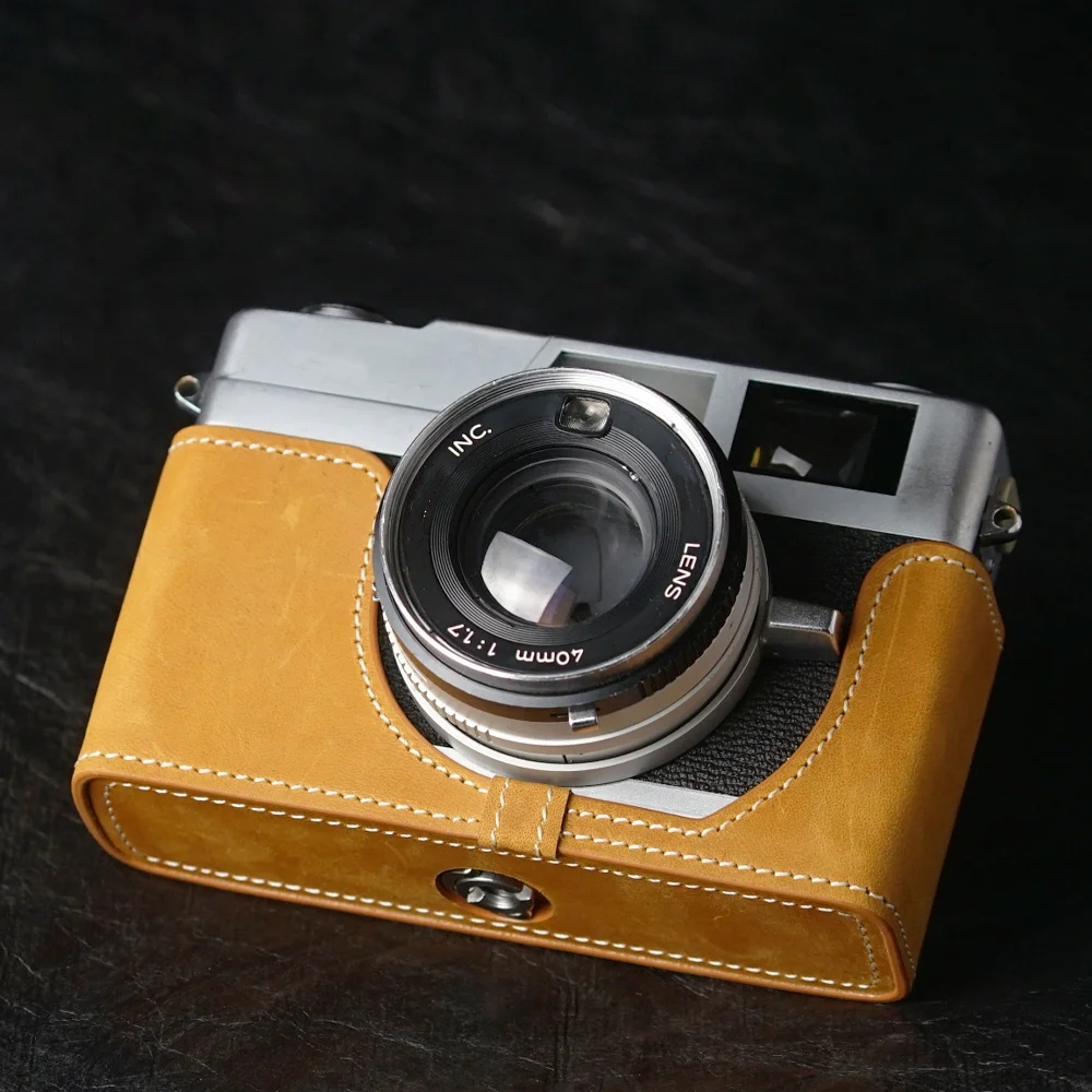 Mezza custodia in vera pelle f - Camera Strap Leather recensione e prezzo
