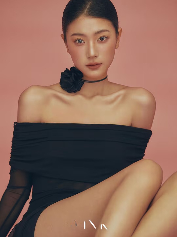 2026 Nuovo Outfit Premium per  - Photography Magazine recensione e prezzo